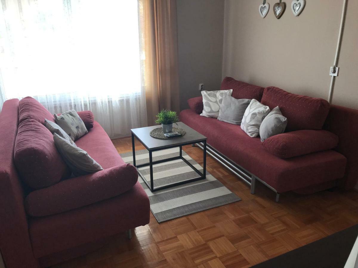 Apartman Tina Hotel Vir Luaran gambar